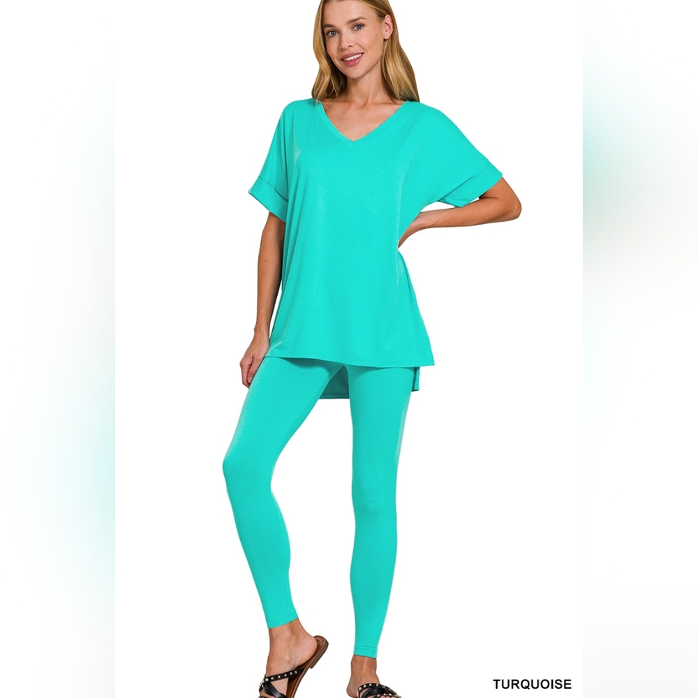 ZENANA NWOT 2pc V-Neck Top W/side Split and Legging Set SMALL-3X